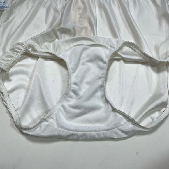 Vintage Vanity Fair Granny Panties, 1980s Antron Nylon Lot of 2 Sz 6 (XS-S) - Picture 14 of 16